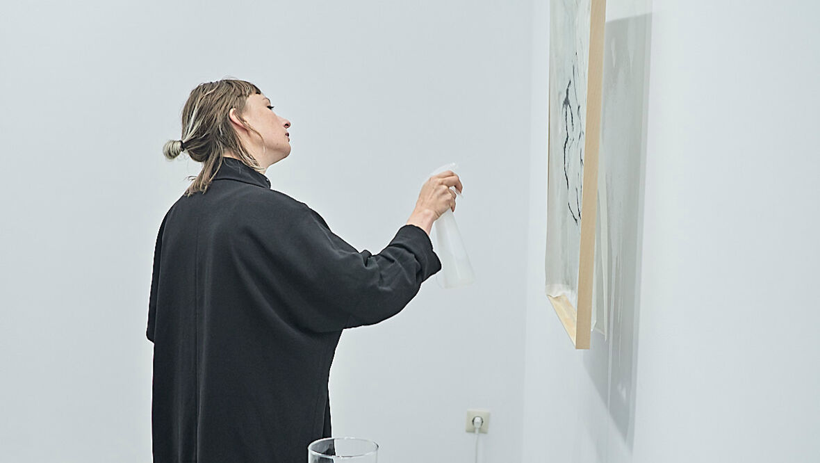 Galerie Hollenstein – Kunstraum und Sammlung, Ausstellung "Bezugsstoffe"