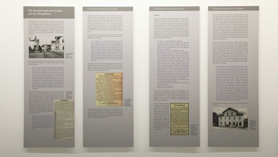 Ausstellungstafeln 01, Foto: Helmuth Heinz