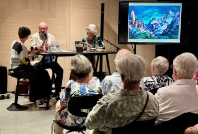 Ausverkaufte Lesung über Stephanie Hollenstein