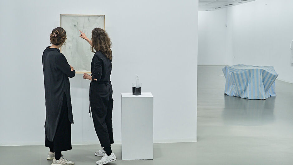 Galerie Hollenstein – Kunstraum und Sammlung, Ausstellung "Bezugsstoffe" Galerie Hollenstein – Kunstraum und Sammlung, Ausstellung "Bezugsstoffe"