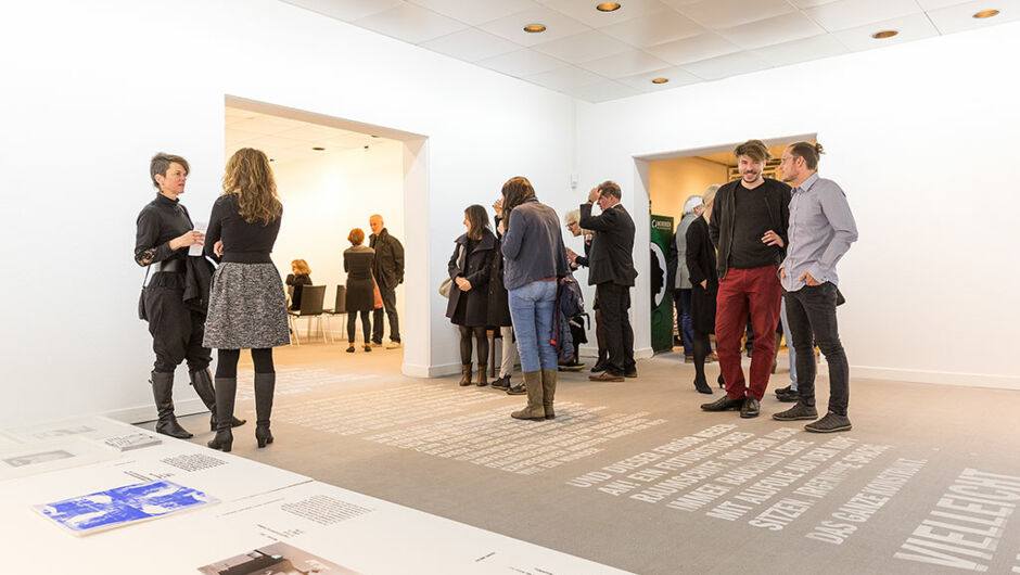 SALE ON-SITE, Ausstellungseröffnung (Foto: Lukas Hämmerle) SALE ON-SITE, Ausstellungseröffnung (Foto: Lukas Hämmerle)