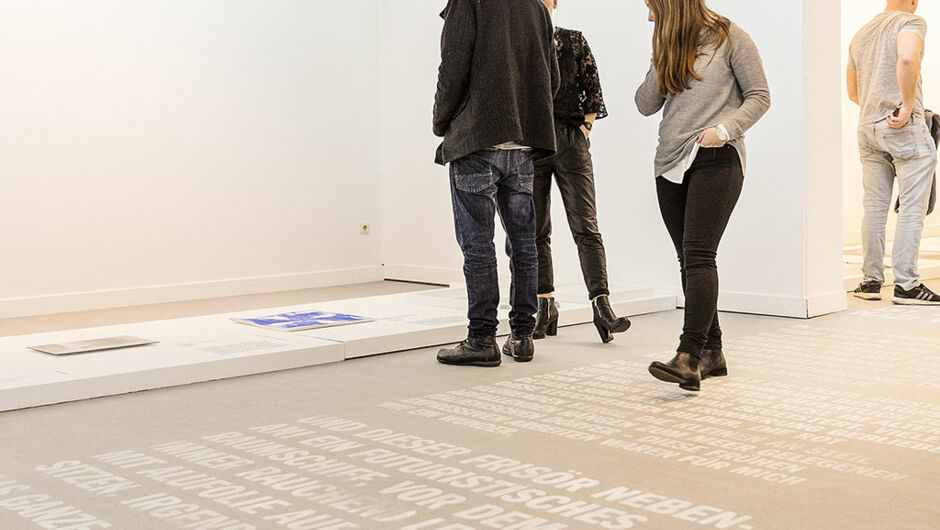 SALE ON-SITE, Ausstellungsansicht (Foto: Lukas Hämmerle) SALE ON-SITE, Ausstellungsansicht (Foto: Lukas Hämmerle)