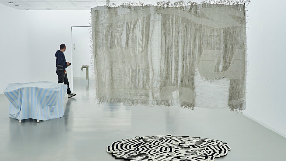 Galerie Hollenstein – Kunstraum und Sammlung, Ausstellung "Bezugsstoffe" Galerie Hollenstein – Kunstraum und Sammlung, Ausstellung "Bezugsstoffe"